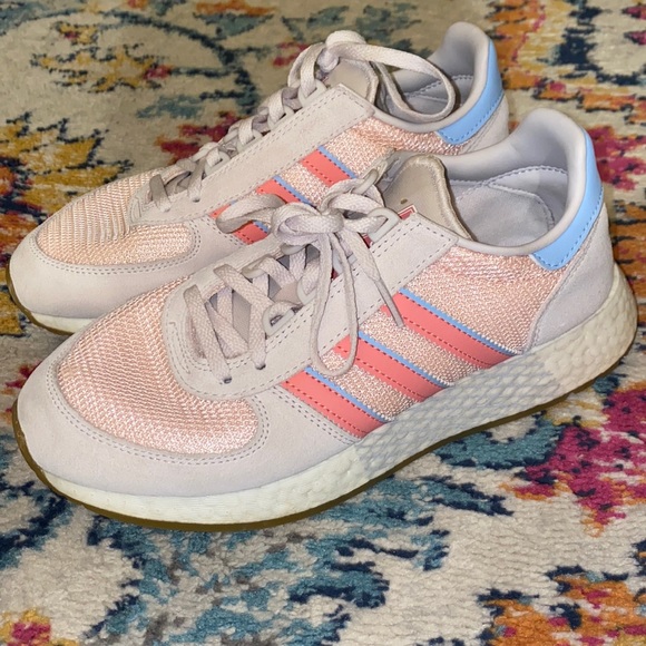 Adidas Sneaker - Picture 1 of 4